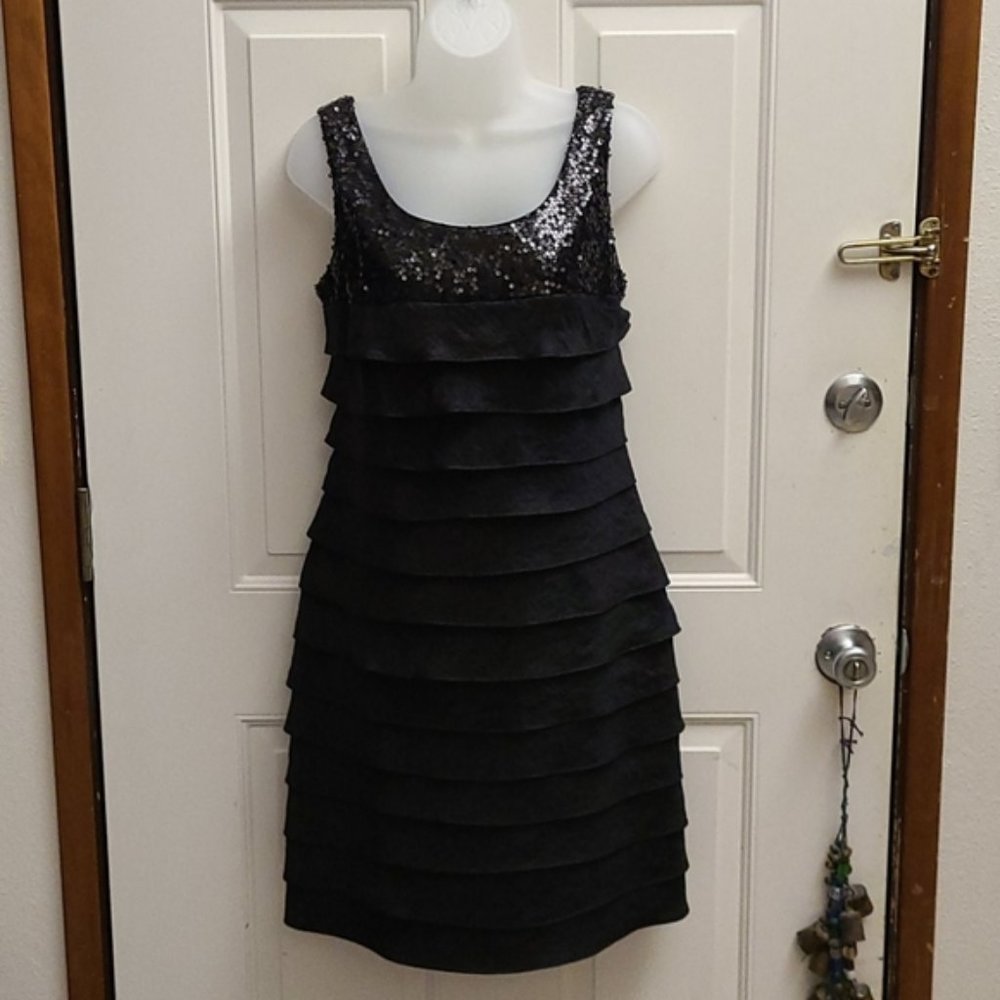Jessica Howard Black Dress